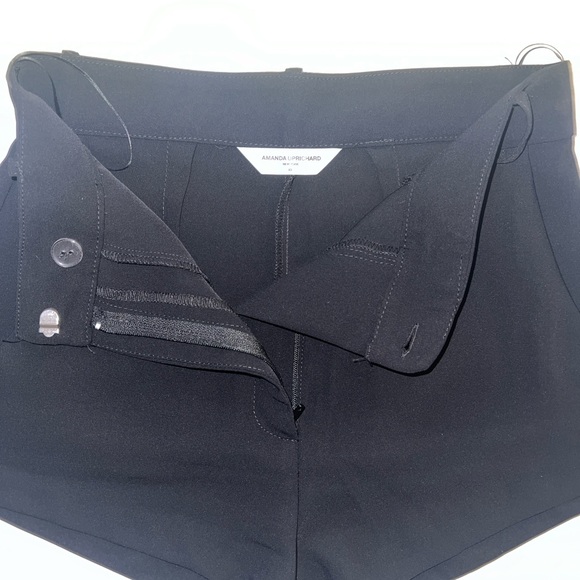 Black shorts - Picture 5 of 11